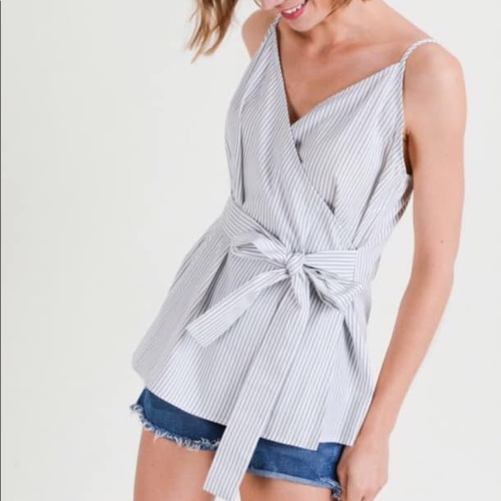 White and gray striped sleveless top